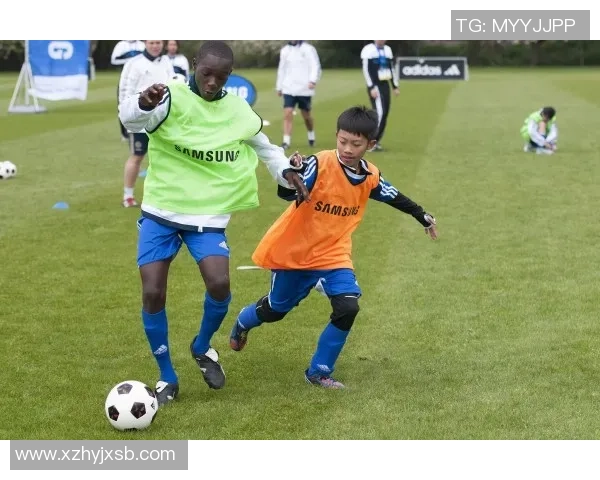 海苔咪与足球明星的奇妙冒险之旅探索友谊与梦想的交汇点